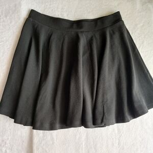 Cute Textured Skort Size XXL